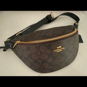 COACH SIGNATURE BELT BAG